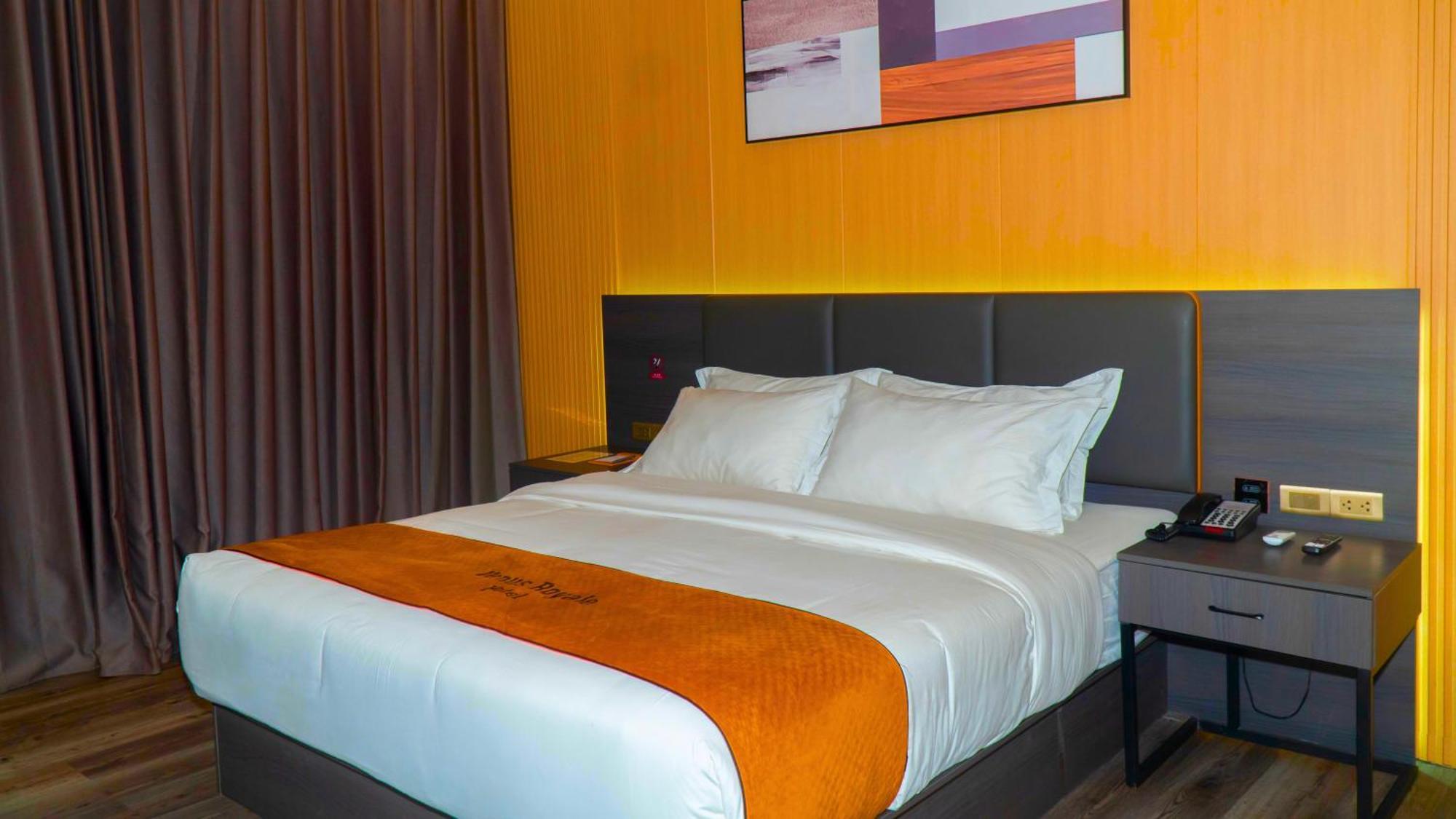 Venus Royale Hotel Корон Екстер'єр фото