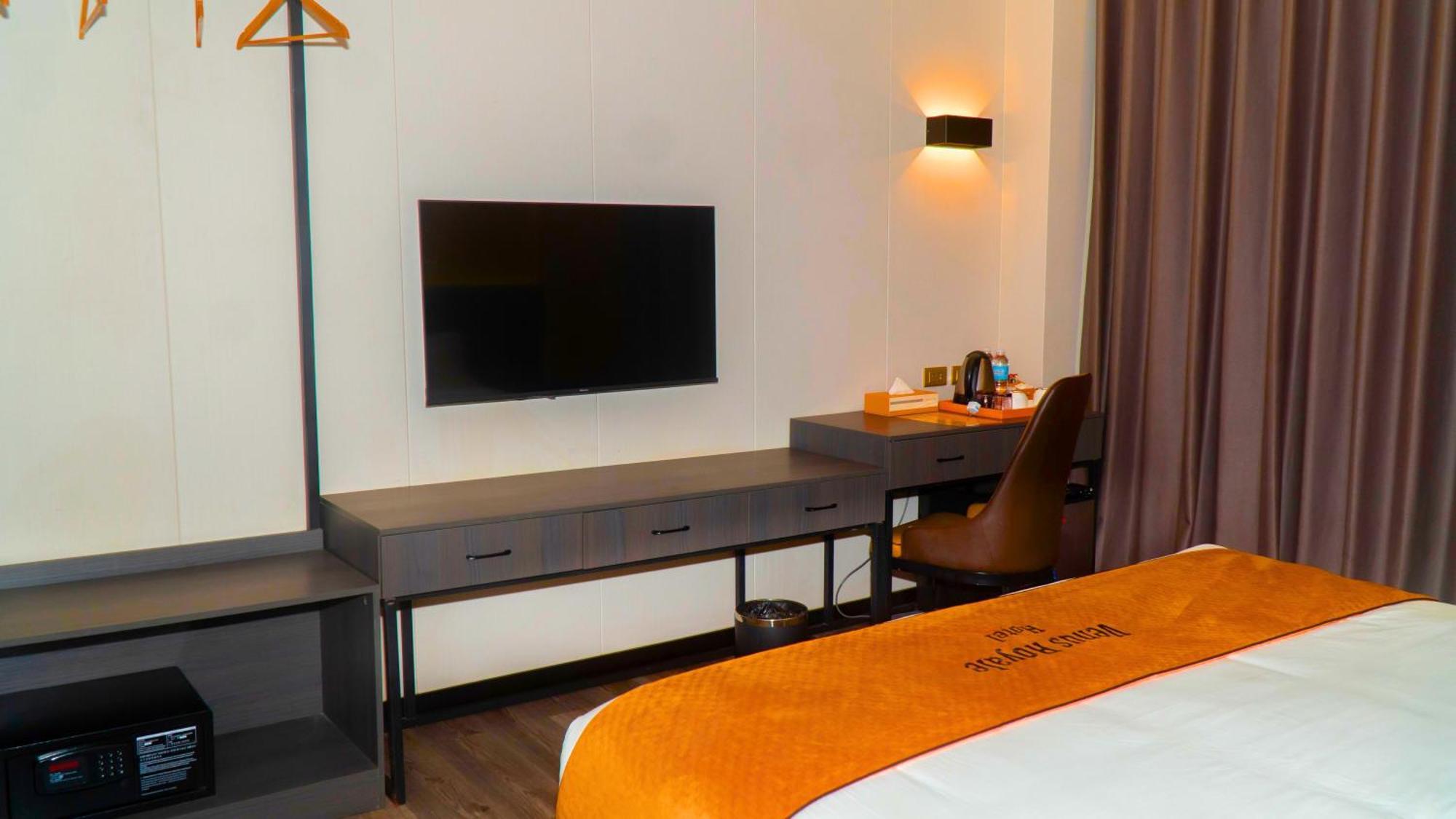 Venus Royale Hotel Корон Екстер'єр фото