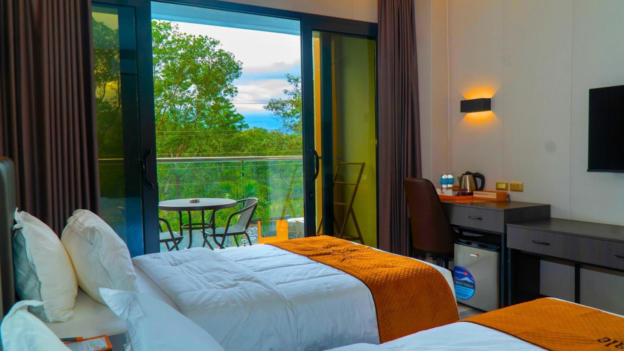 Venus Royale Hotel Корон Екстер'єр фото